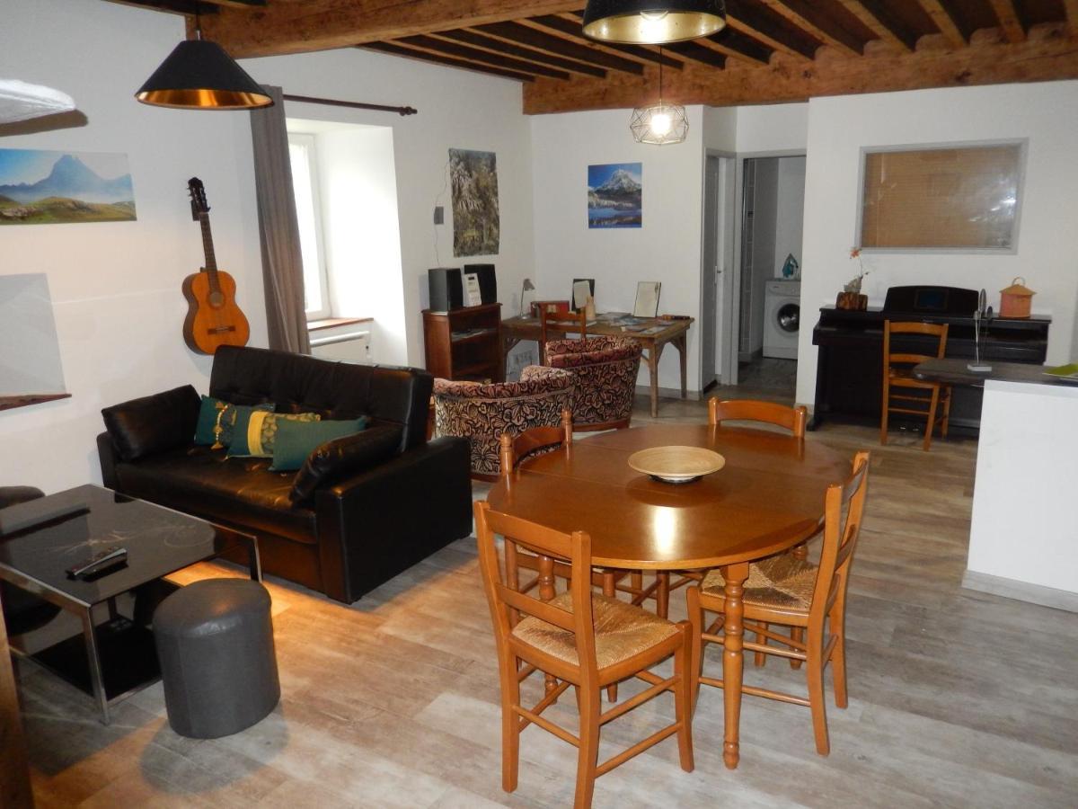 לארונס Appartements "Le Casino" Et "Lou Petit" מראה חיצוני תמונה